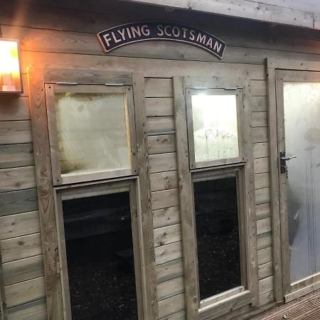 Hot Tub Hide Away Near Alton Towers Staffordshire Ξενοδοχείο Cheddleton Εξωτερικό φωτογραφία