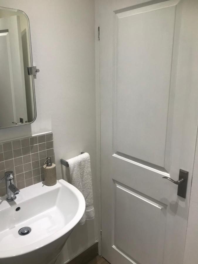Hot Tub Hide Away Near Alton Towers Staffordshire Ξενοδοχείο Cheddleton Εξωτερικό φωτογραφία
